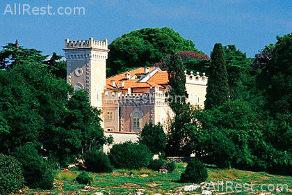 Isabella Castle 